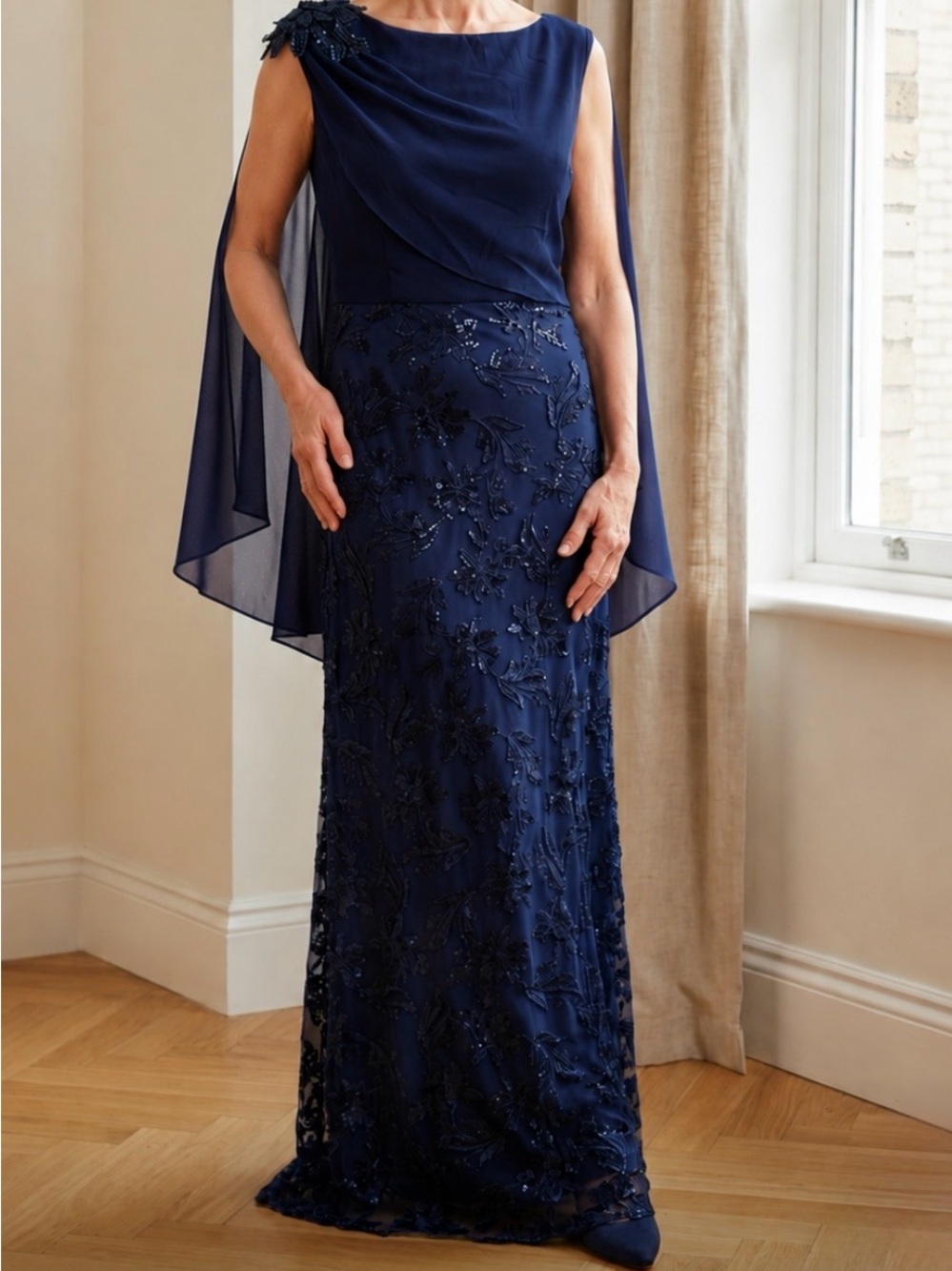 Elegant Navy Blue Evening Dress with Sequin Lace Skirt